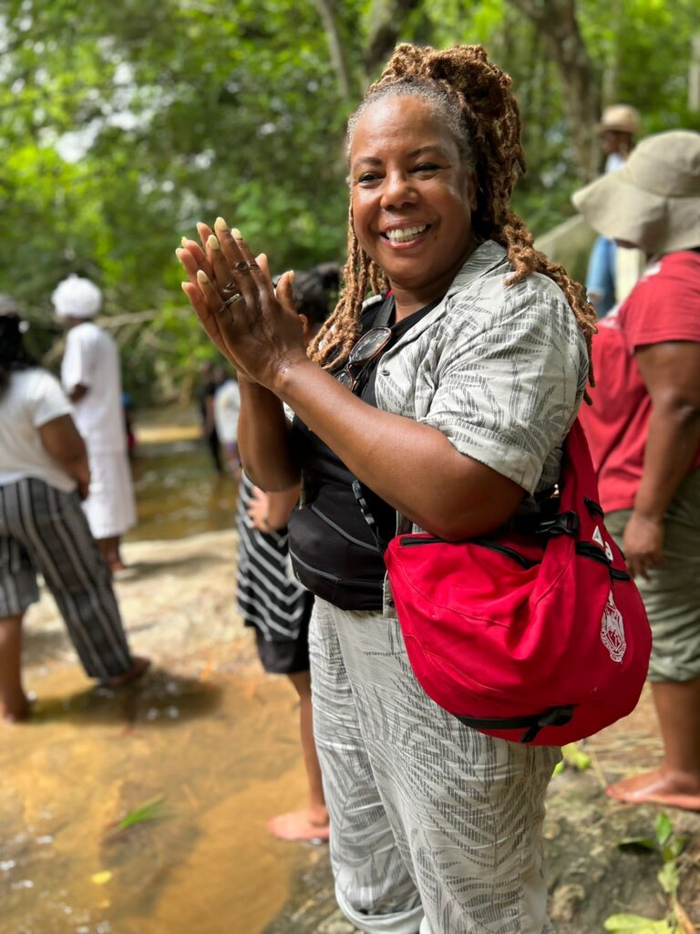 3ff2014e B7b8 48f3 9955 0e11fd333f6e